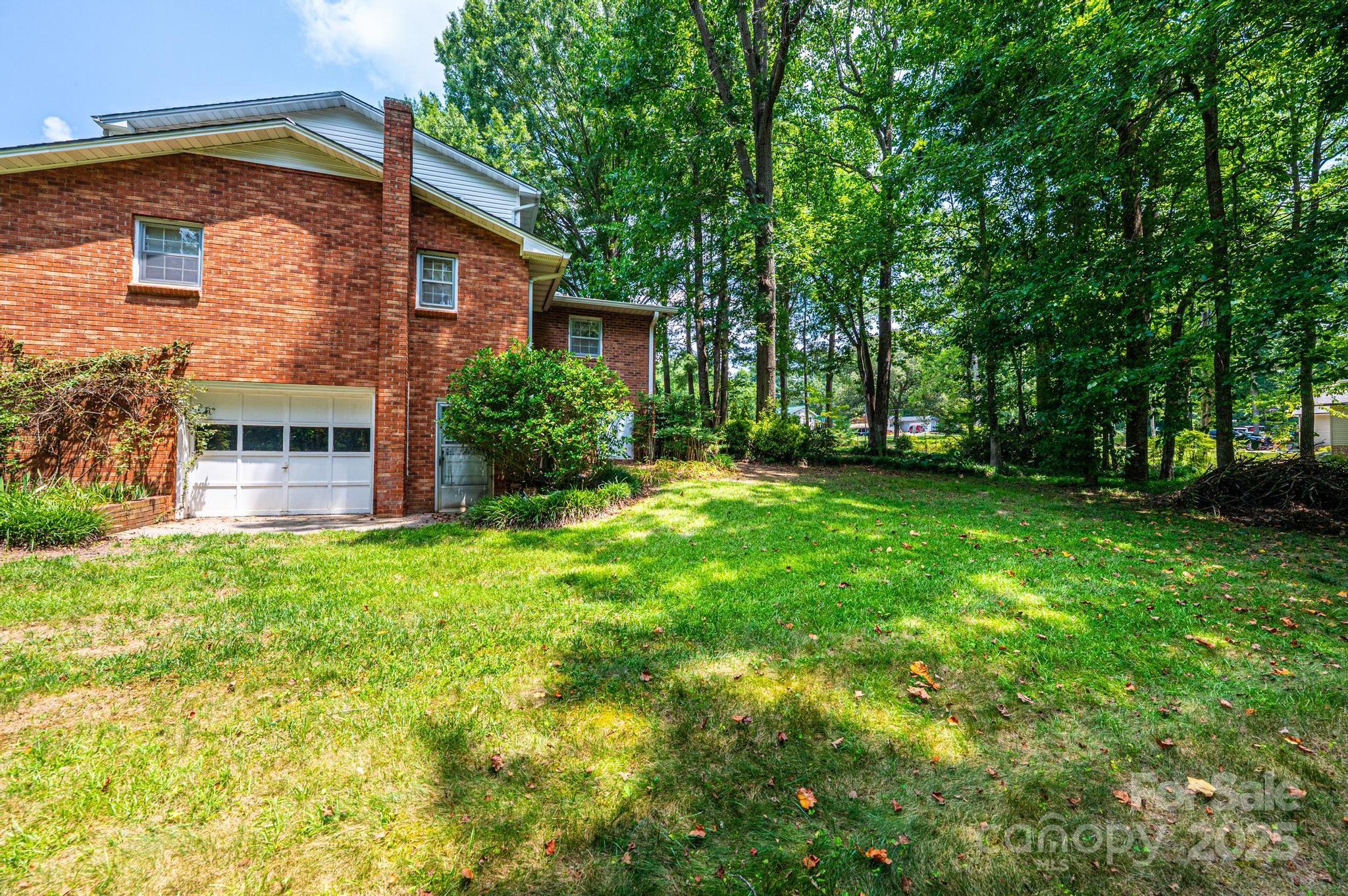 3781 Dover Street Property Photo 3