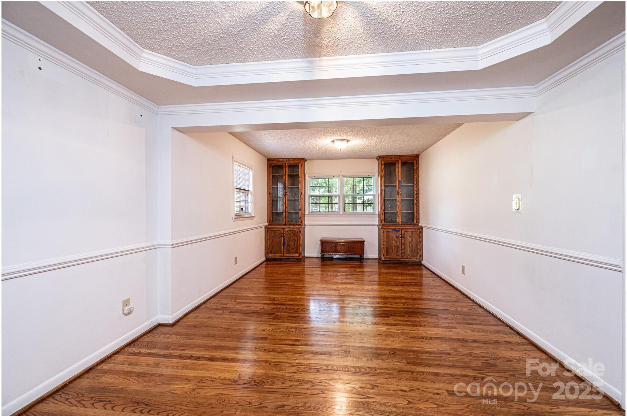 3781 Dover Street Property Photo 12