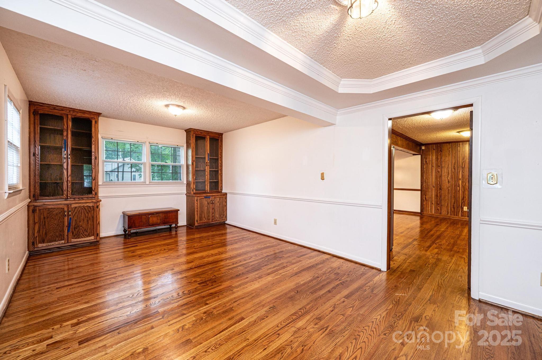 3781 Dover Street Property Photo 13