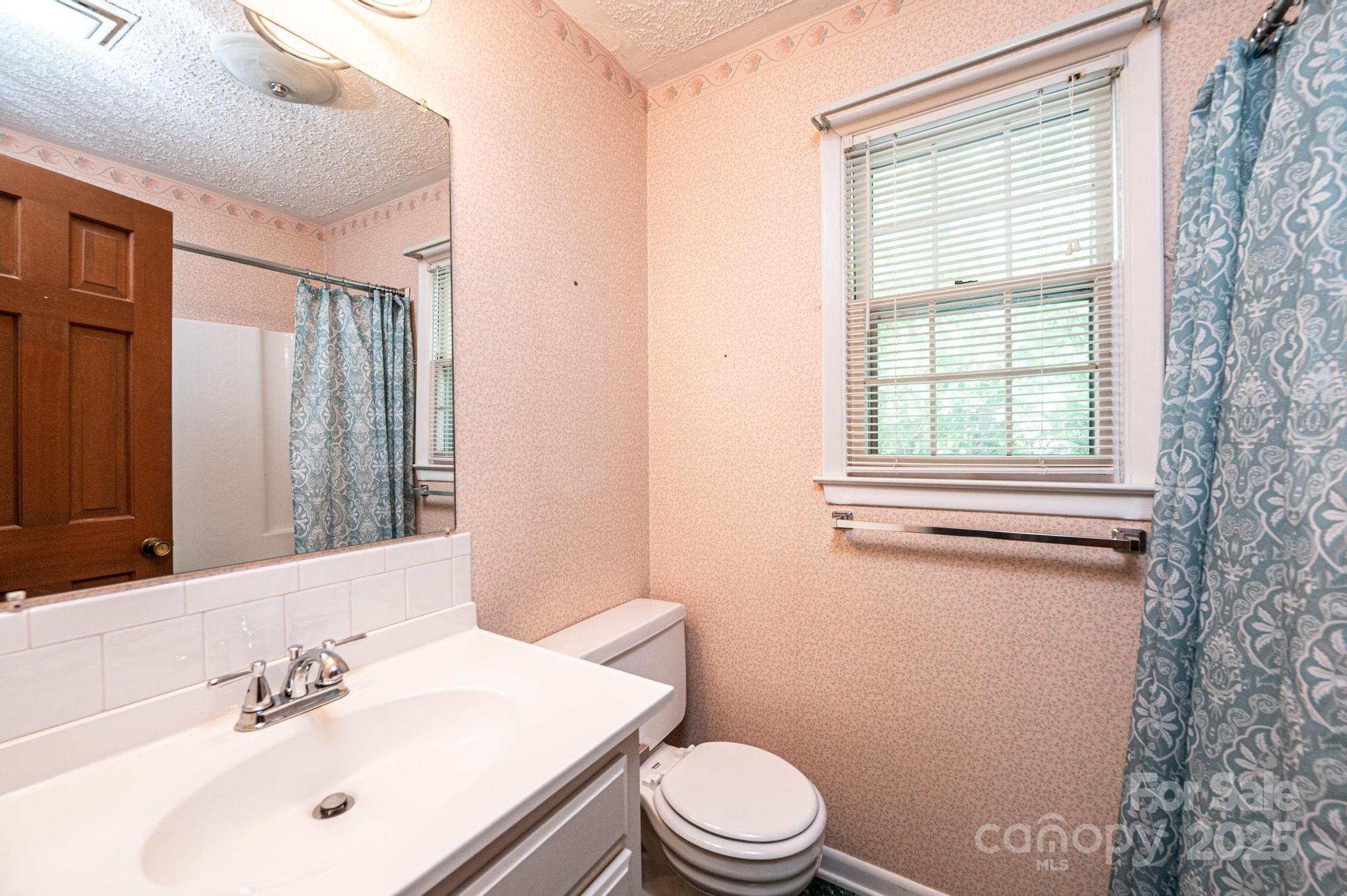3781 Dover Street Property Photo 38