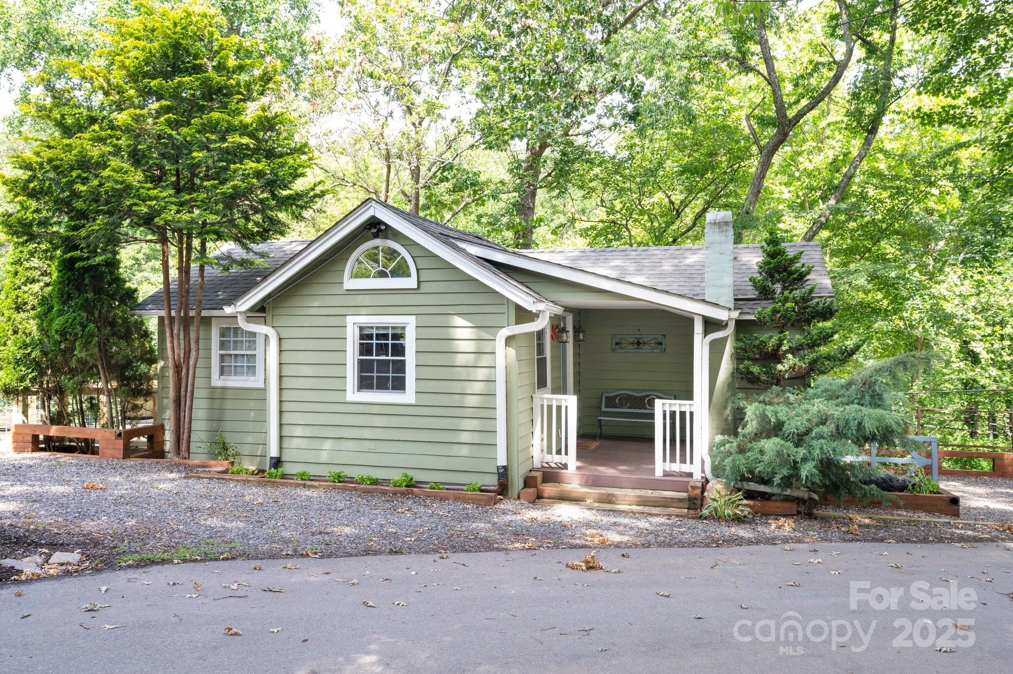5 Arbutus Road Property Photo 1