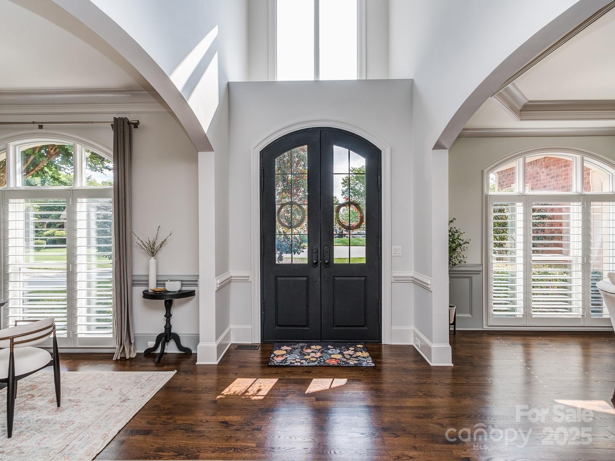 102 Montrose Drive Property Photo 3