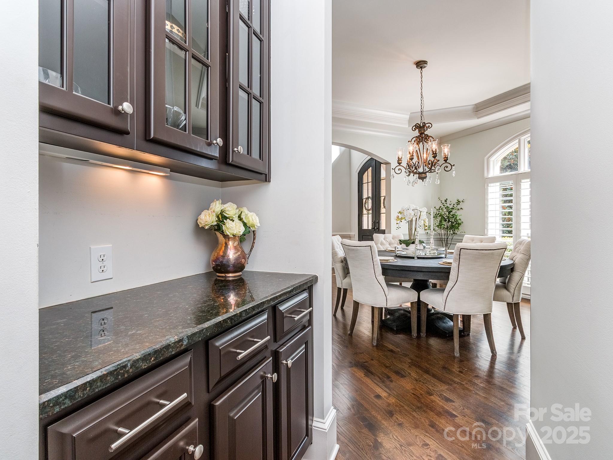 102 Montrose Drive Property Photo 8