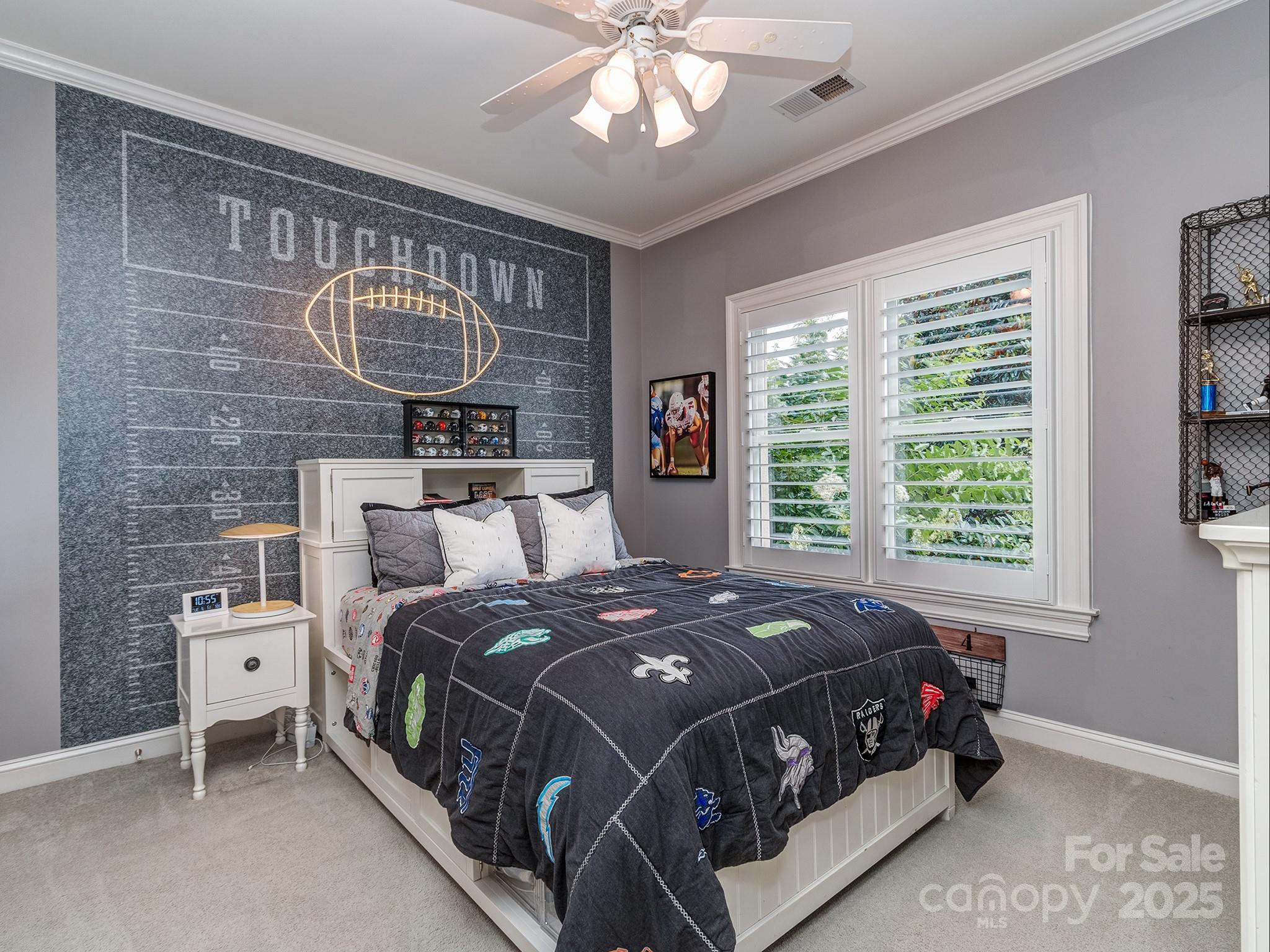 102 Montrose Drive Property Photo 28