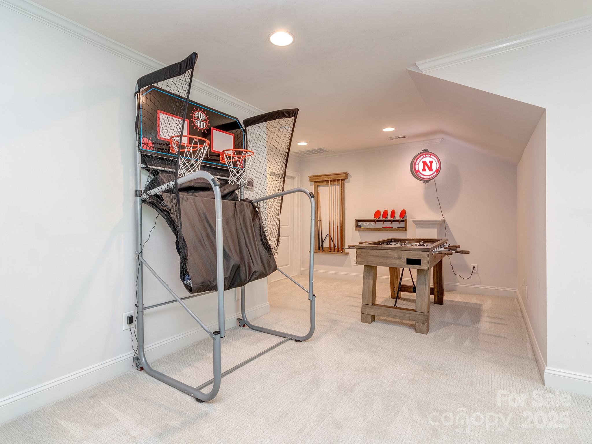 102 Montrose Drive Property Photo 31