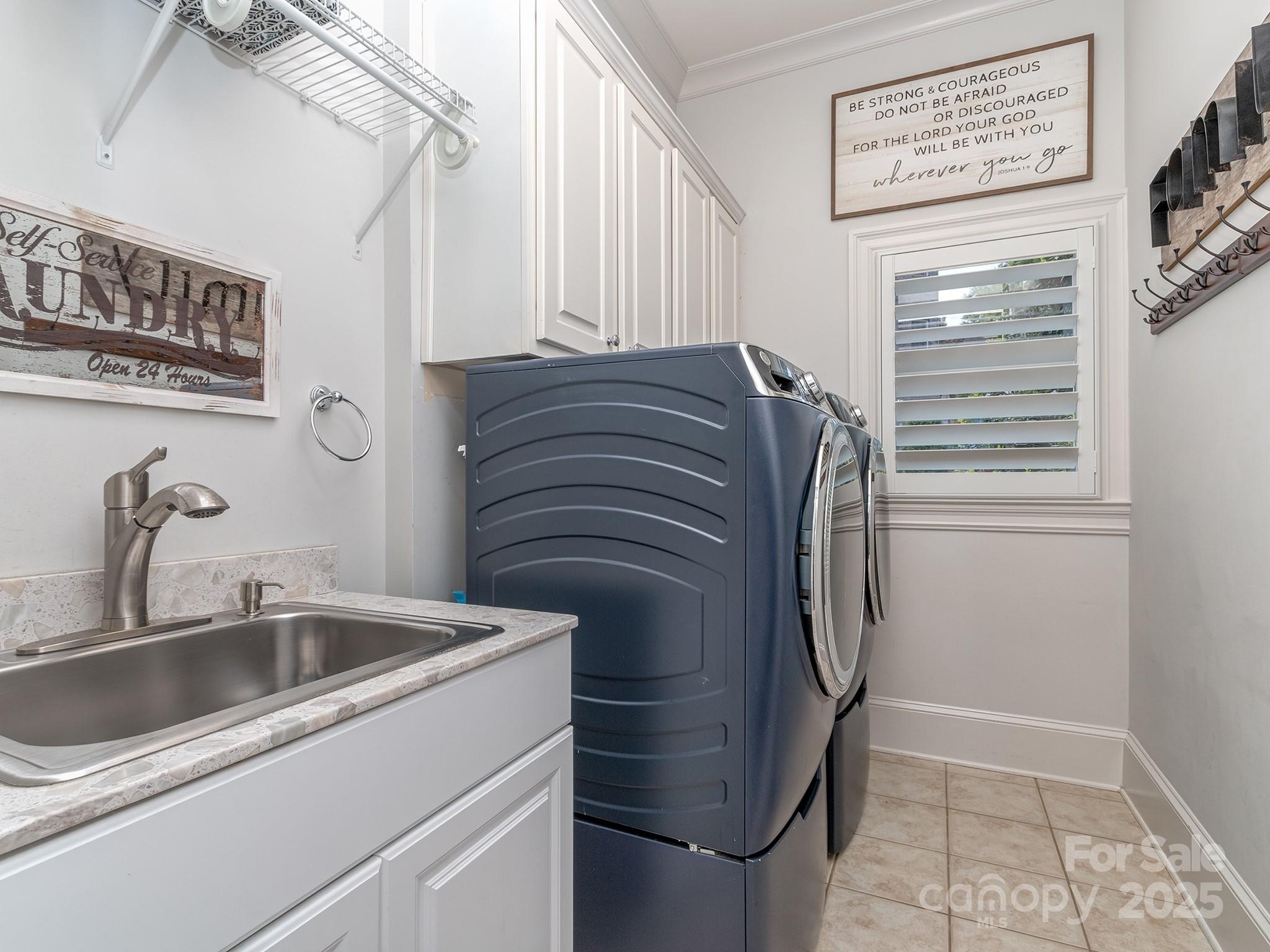 102 Montrose Drive Property Photo 33