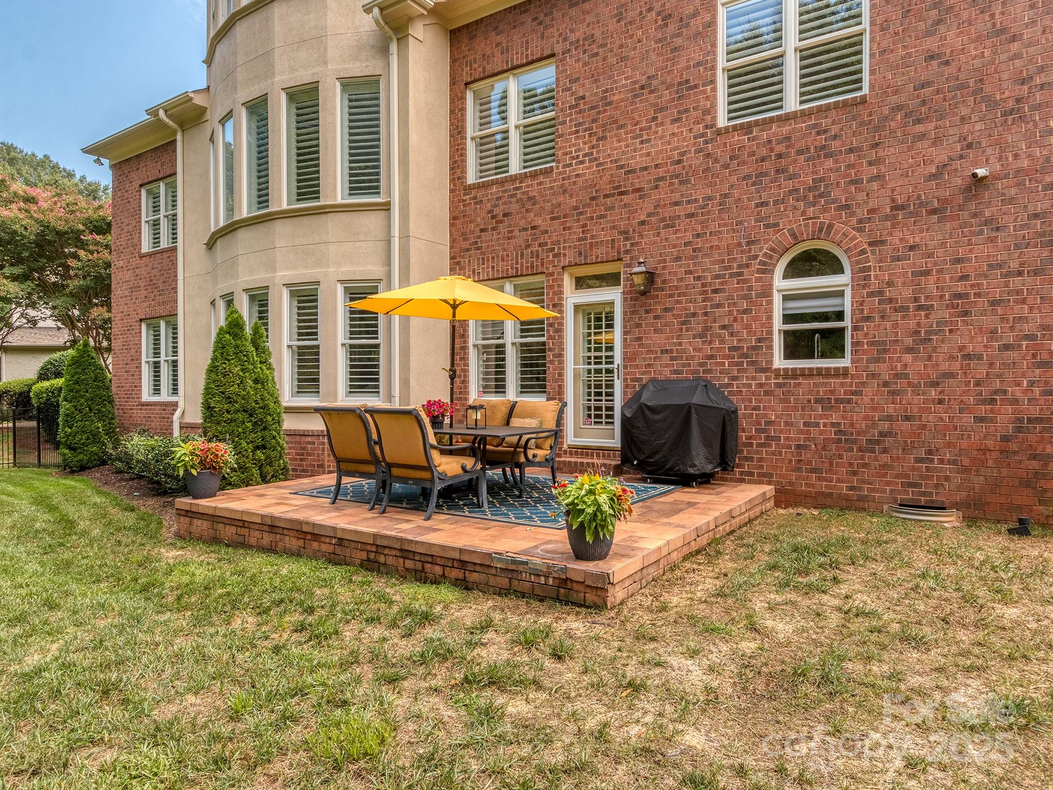 102 Montrose Drive Property Photo 34