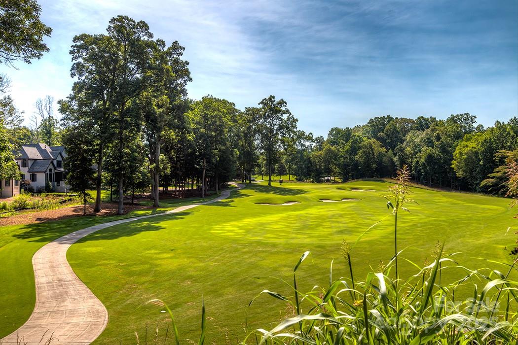 102 Montrose Drive Property Photo 42