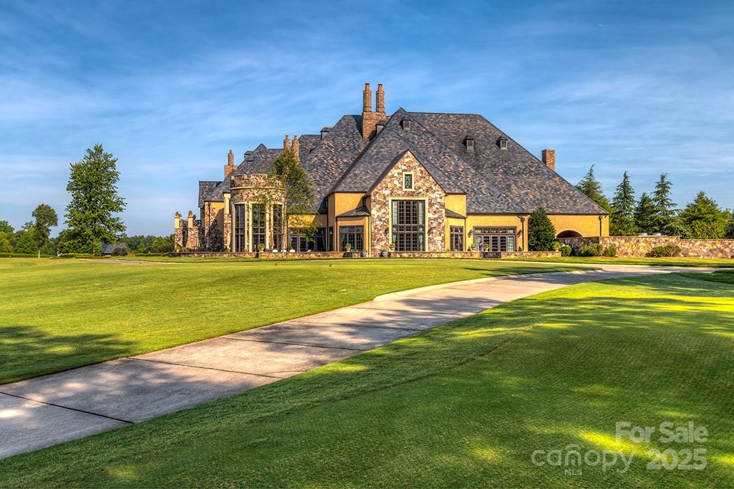 102 Montrose Drive Property Photo 43