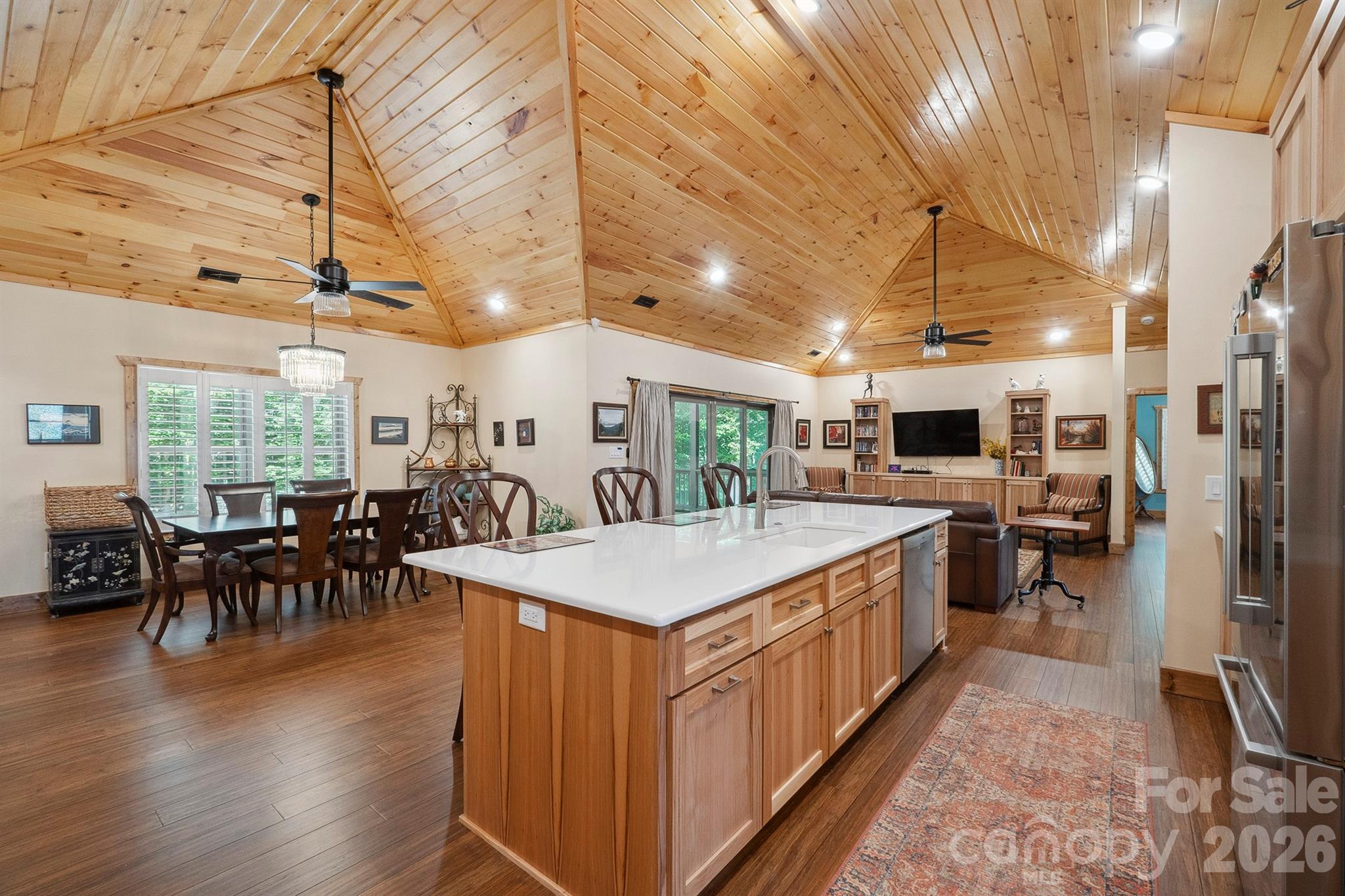 225 Henrys Glen Drive Property Photo 16