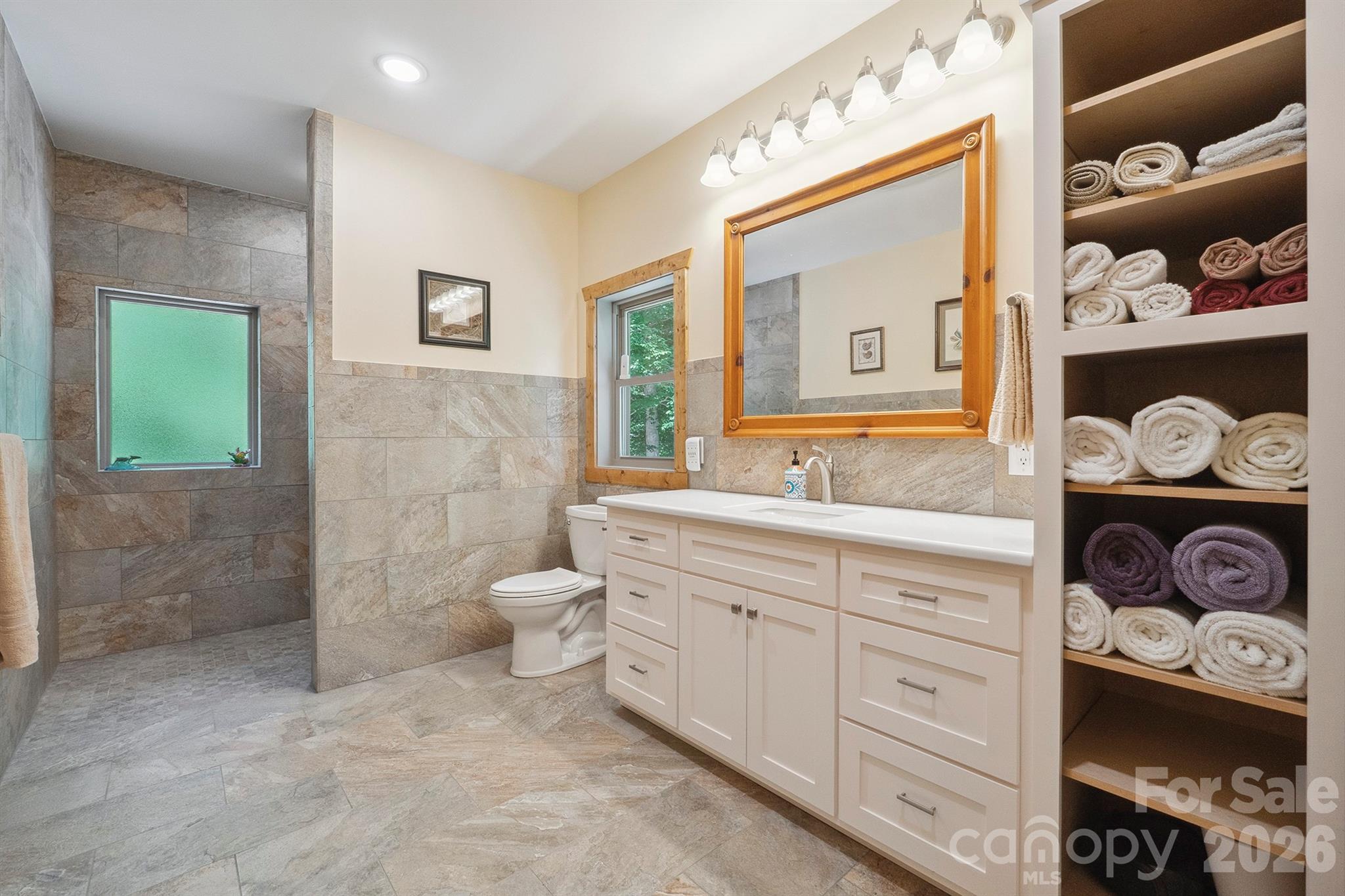 225 Henrys Glen Drive Property Photo 30