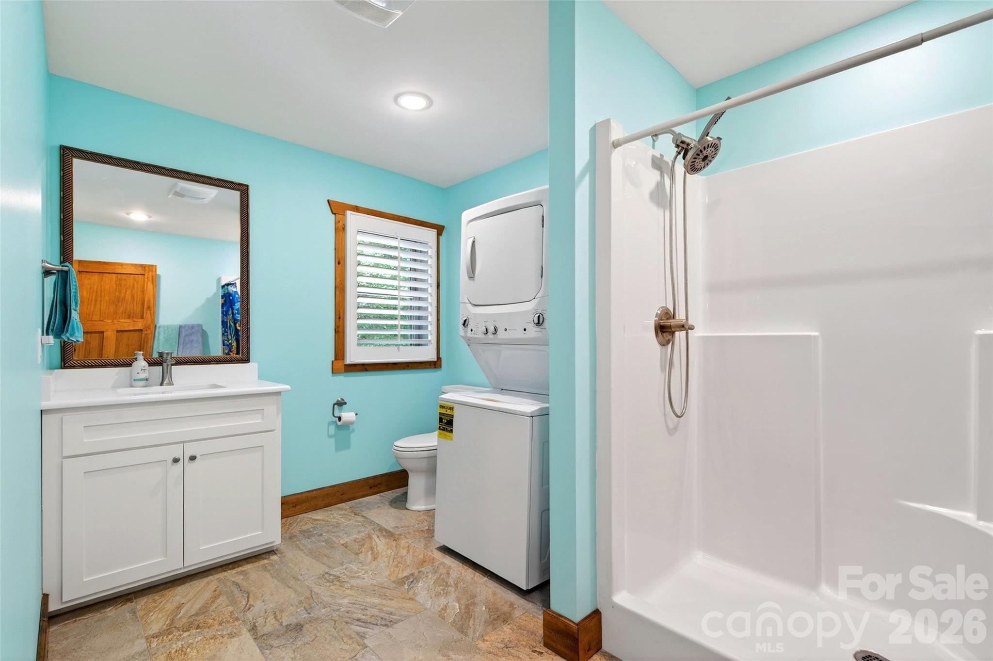 225 Henrys Glen Drive Property Photo 40