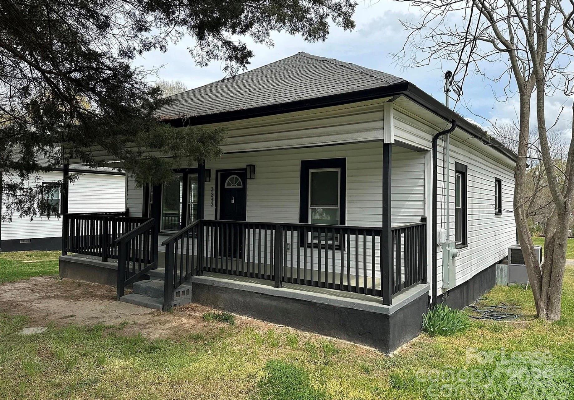 3342 York Highway Property Photo 1