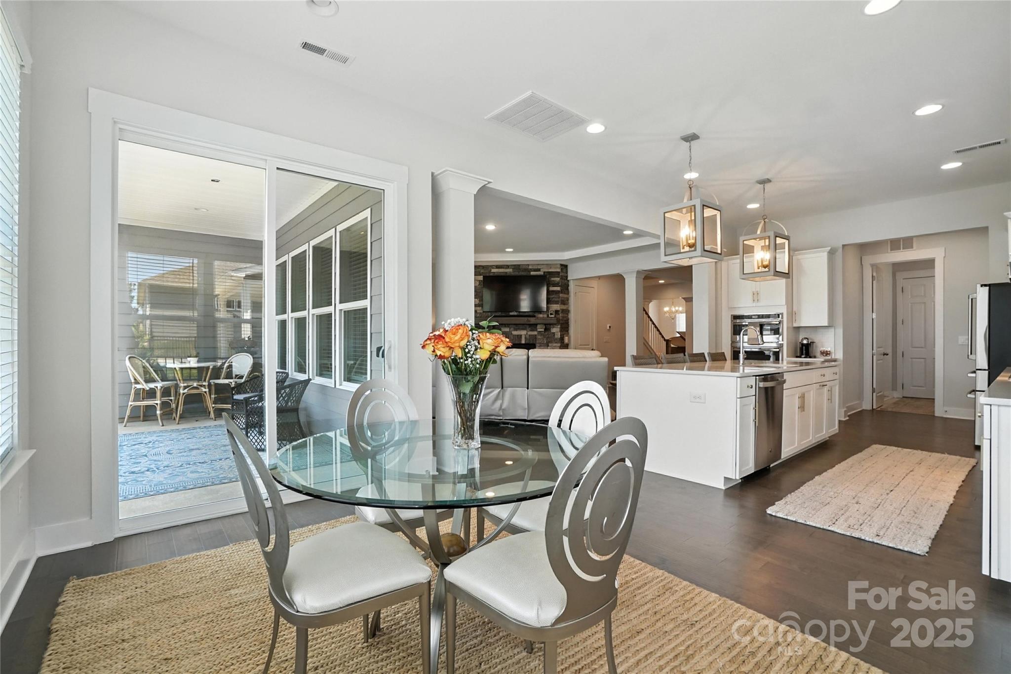 1085 Harbor Bay Drive Property Photo 17