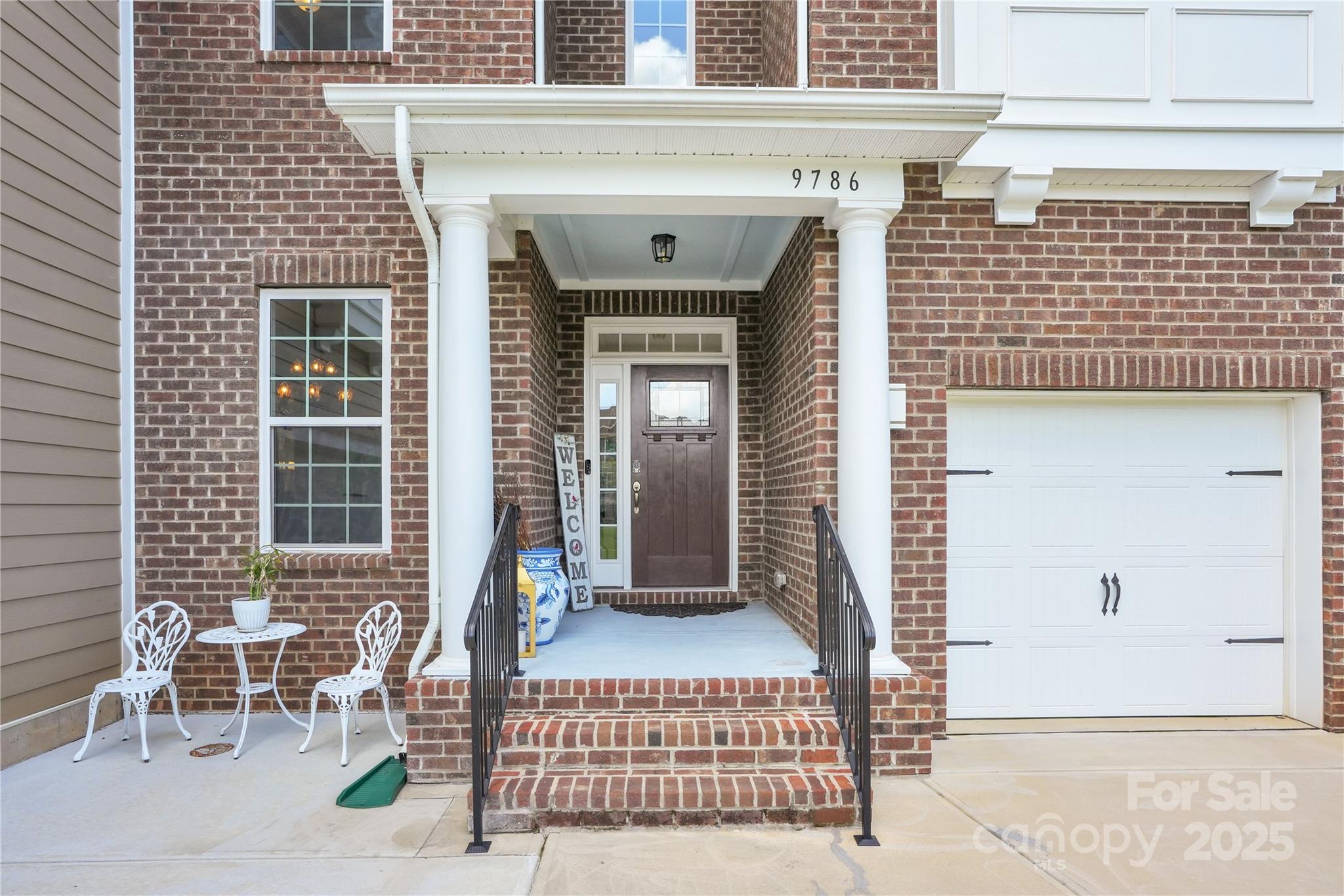9786 Verdun Court Property Photo 4