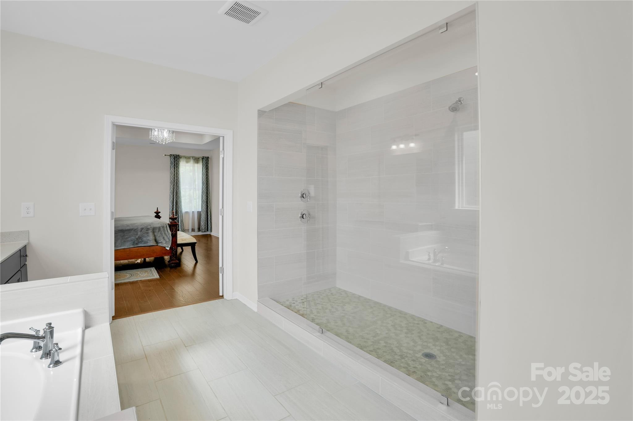 9786 Verdun Court Property Photo 20