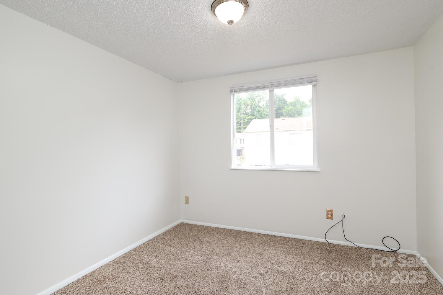 9403 Lexington Circle C Property Photo 24