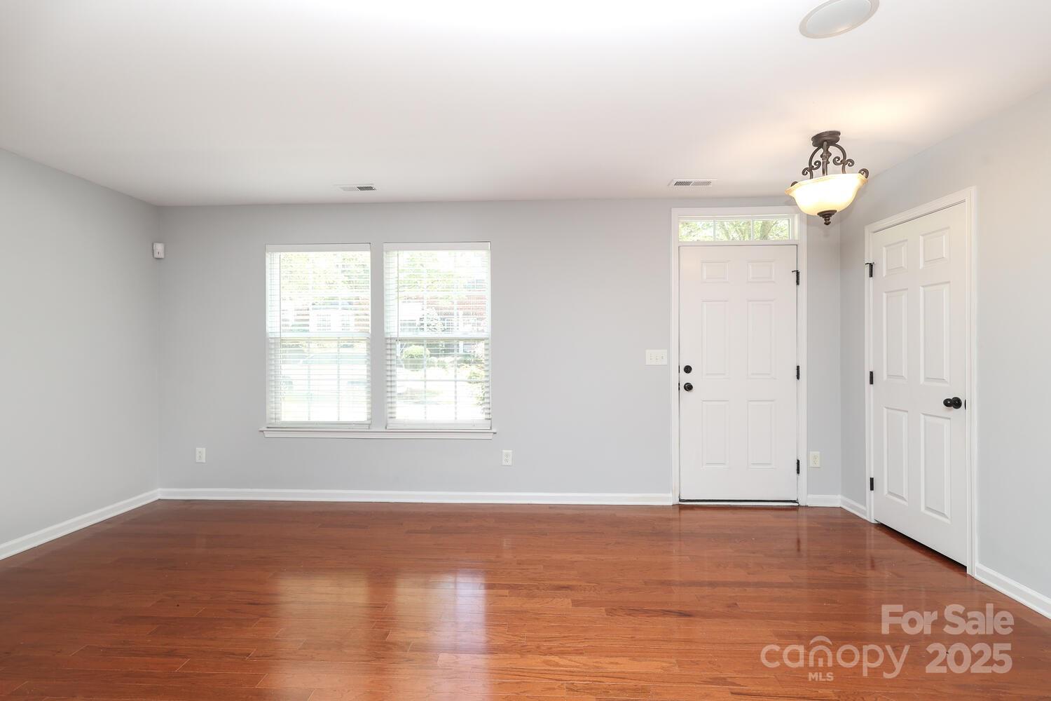 729 Naramore Street Property Photo 30