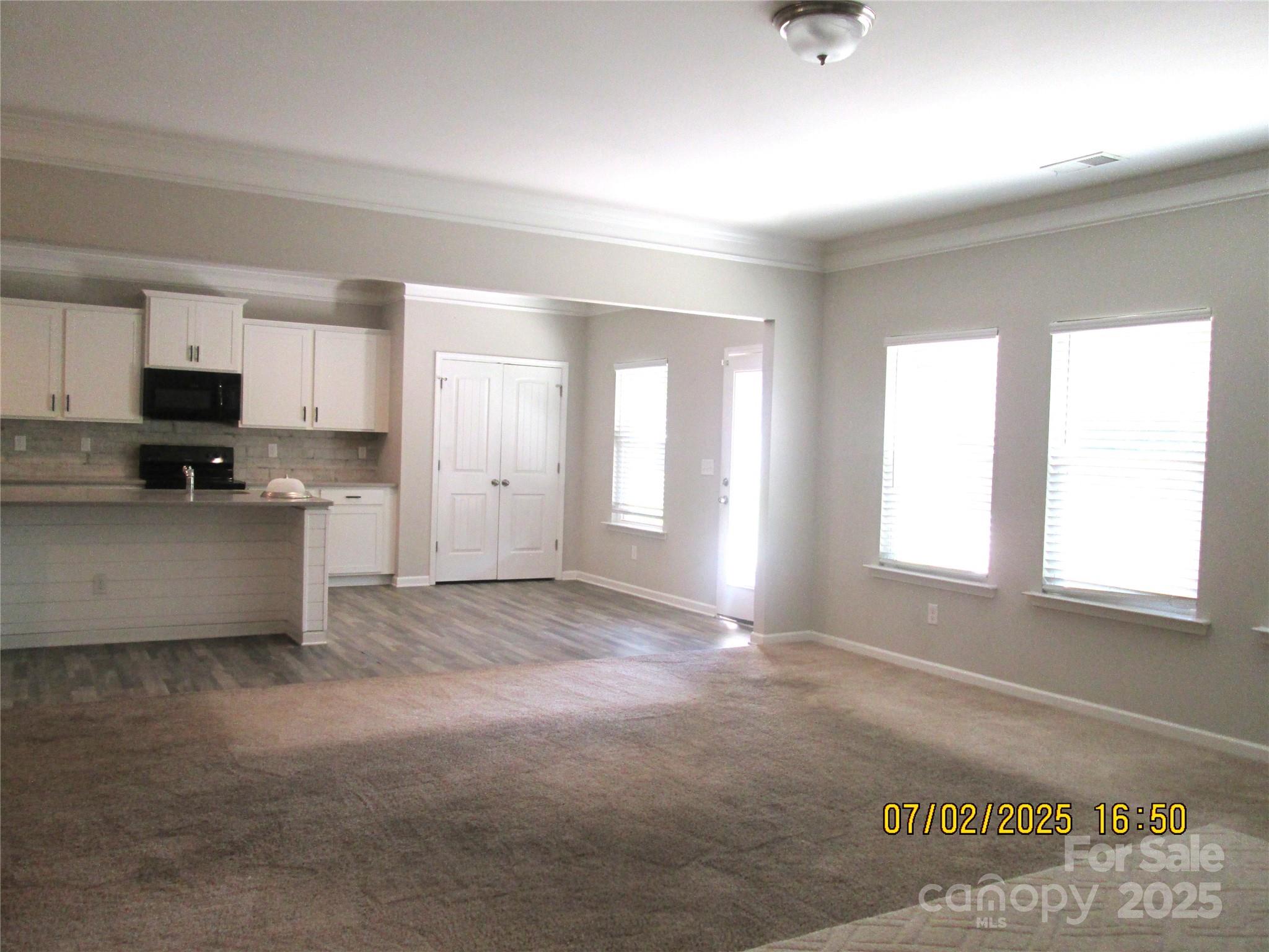 504 Stone River Parkway Property Photo 10