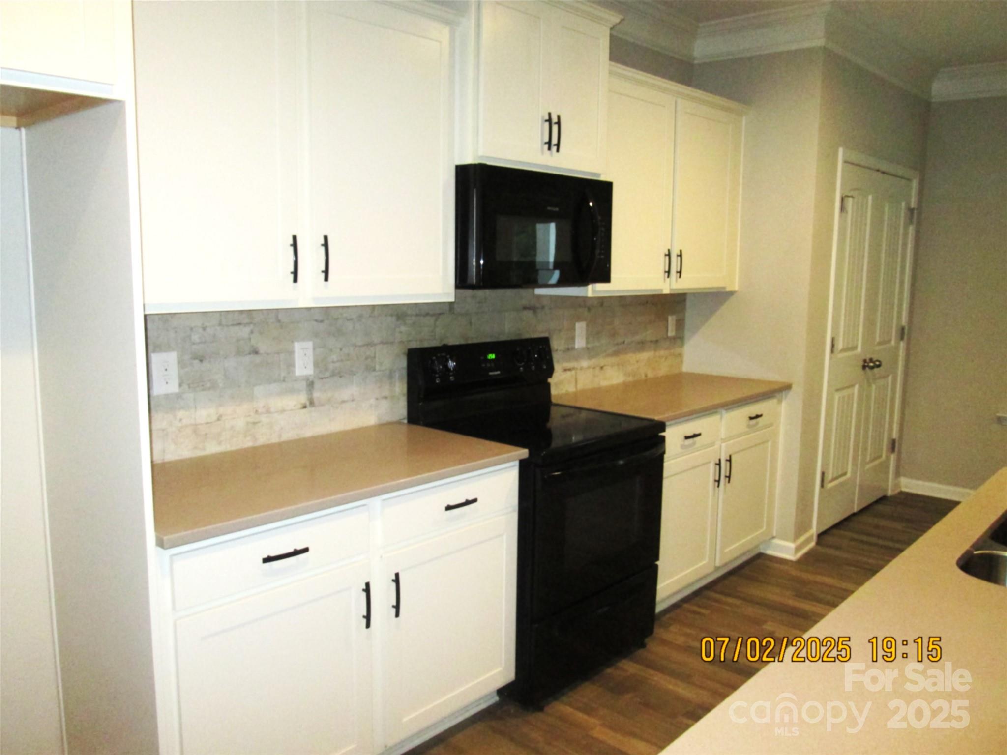 504 Stone River Parkway Property Photo 13