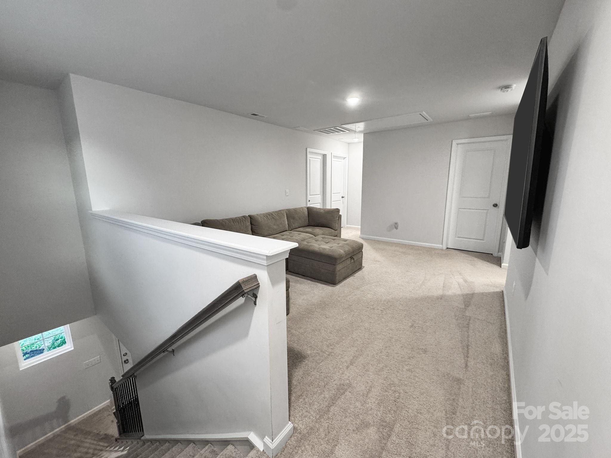 2807 Oldfield Drive Property Photo 14