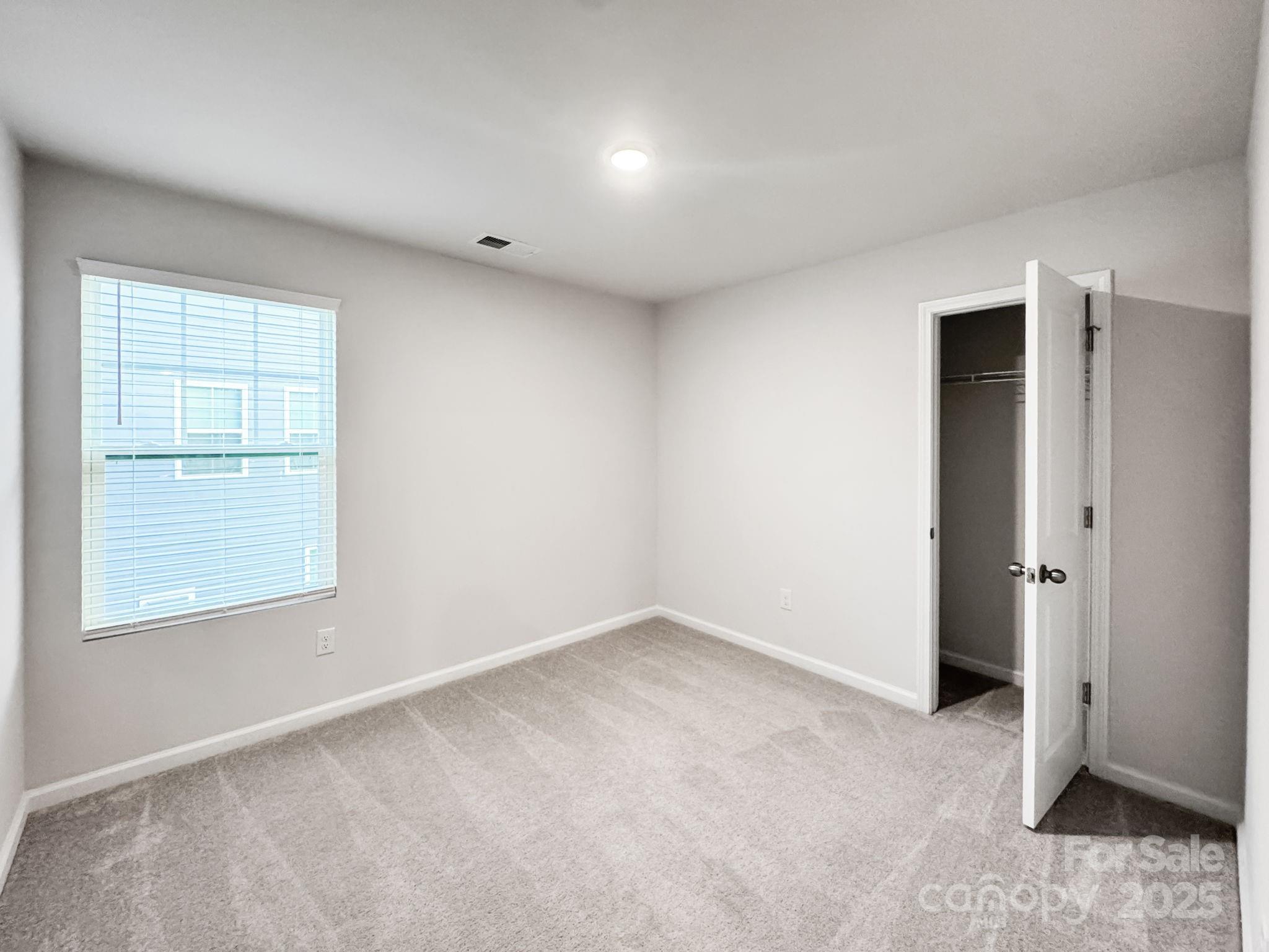 2807 Oldfield Drive Property Photo 24
