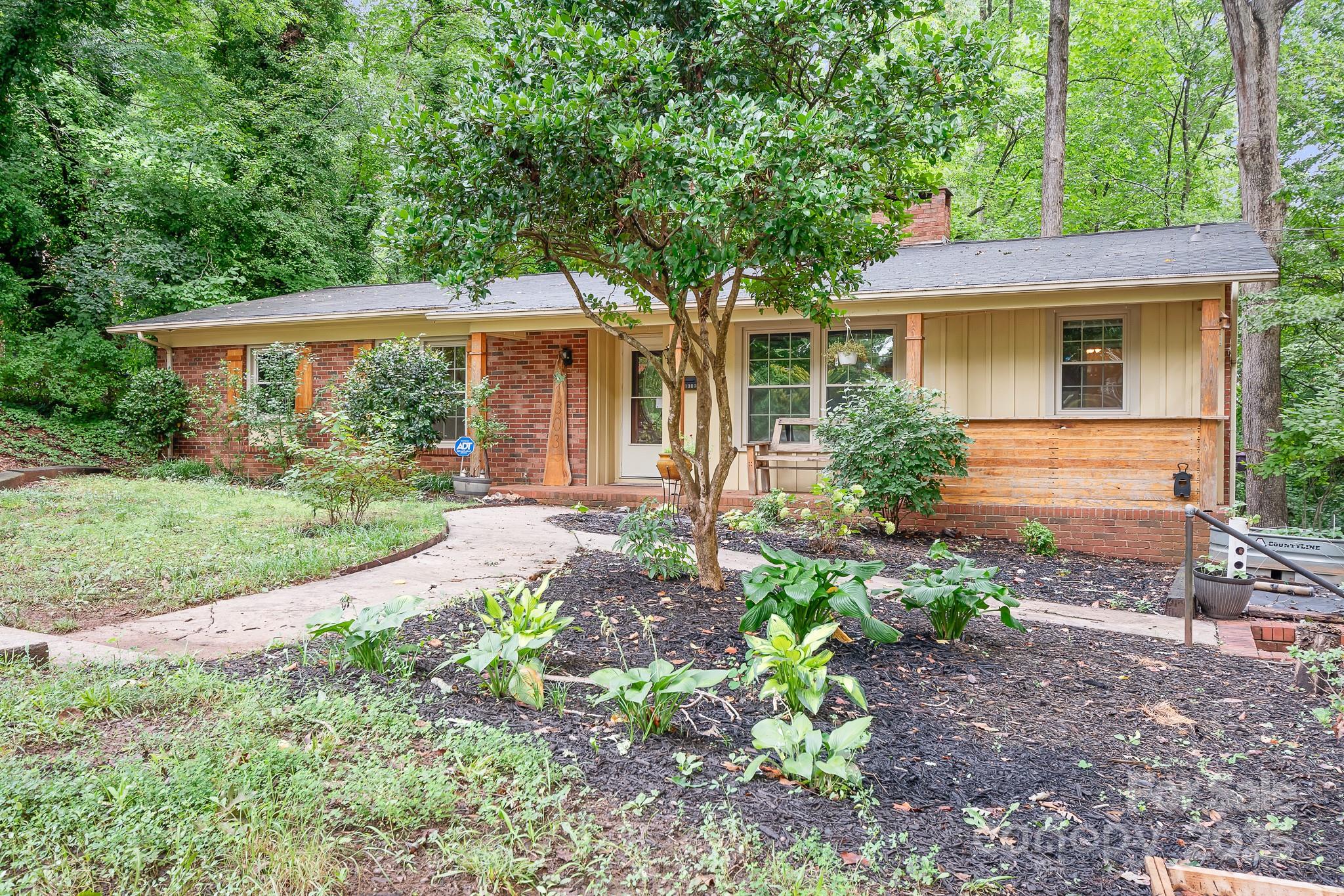 1303 Forest Park Drive Property Photo