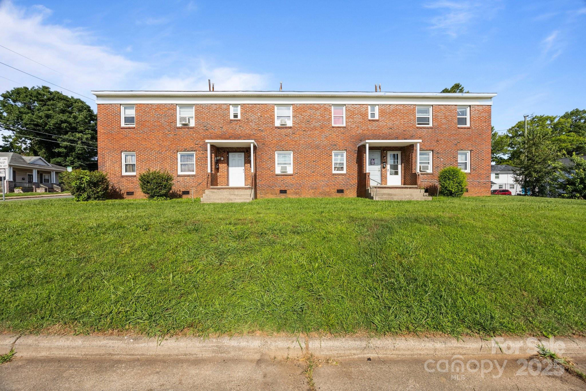 1401 E Fifth Street 186b Property Photo 2