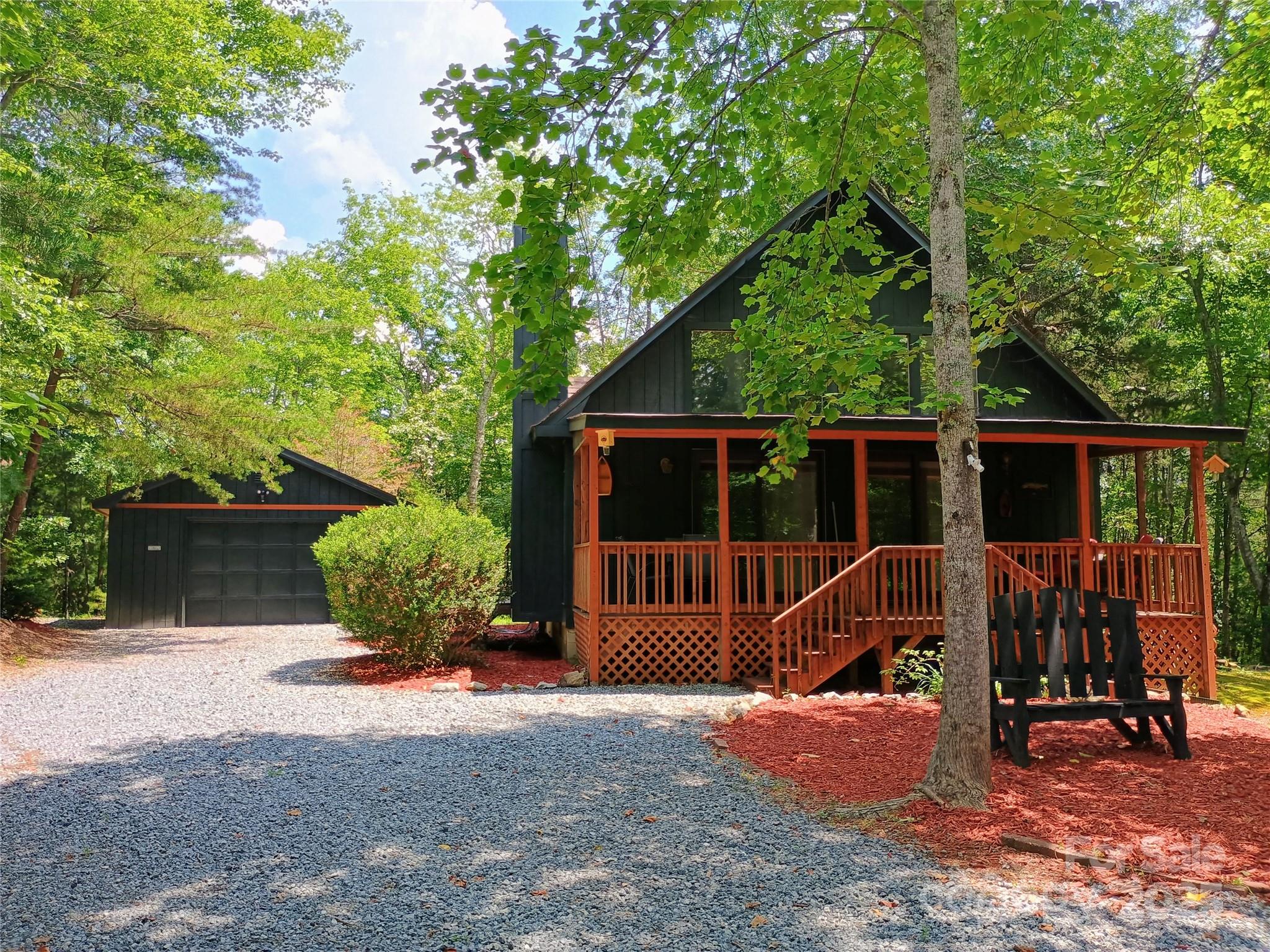 637 Raven Boulevard Property Photo 1