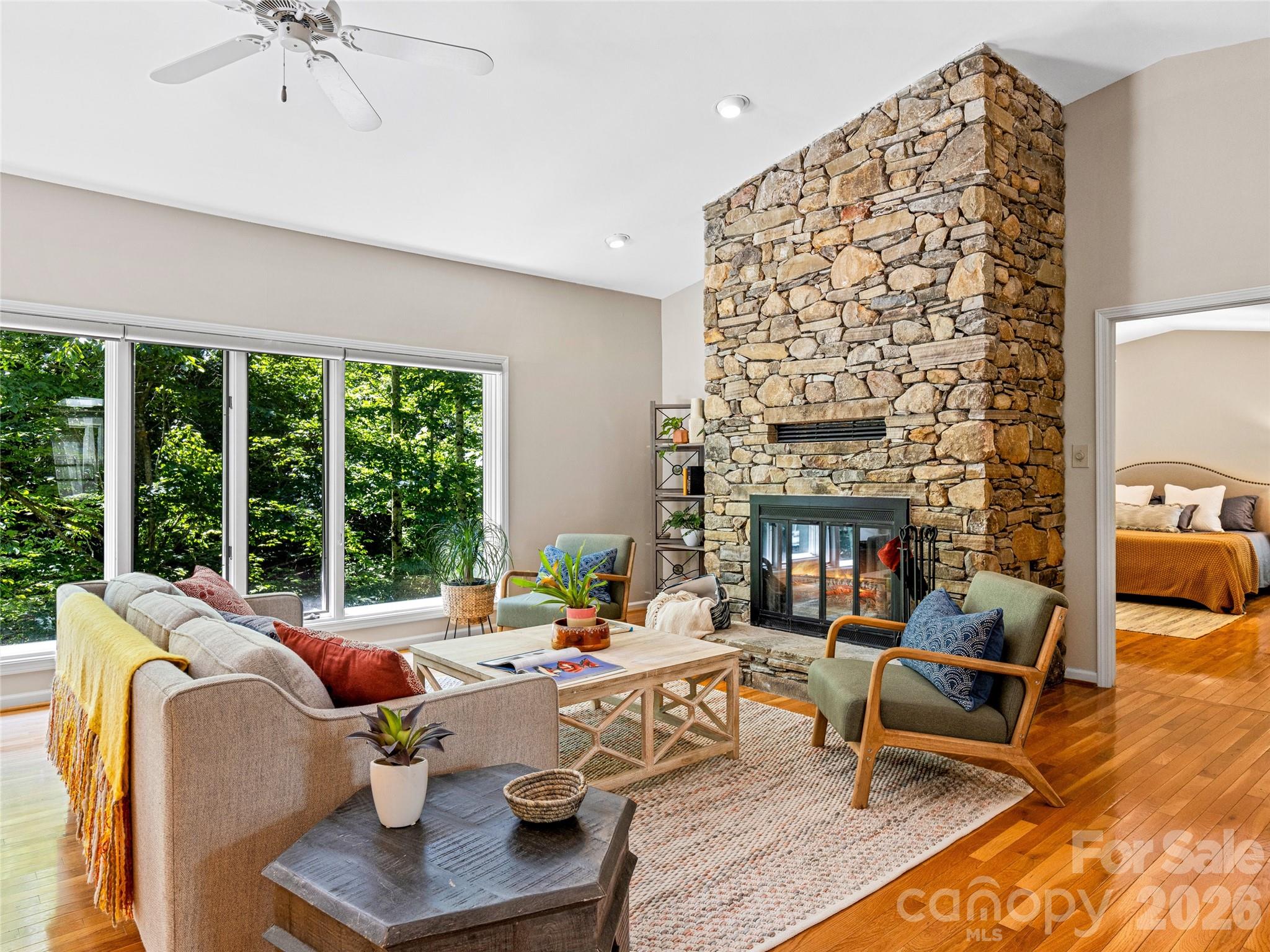 150 Sondley Parkway Property Photo 4
