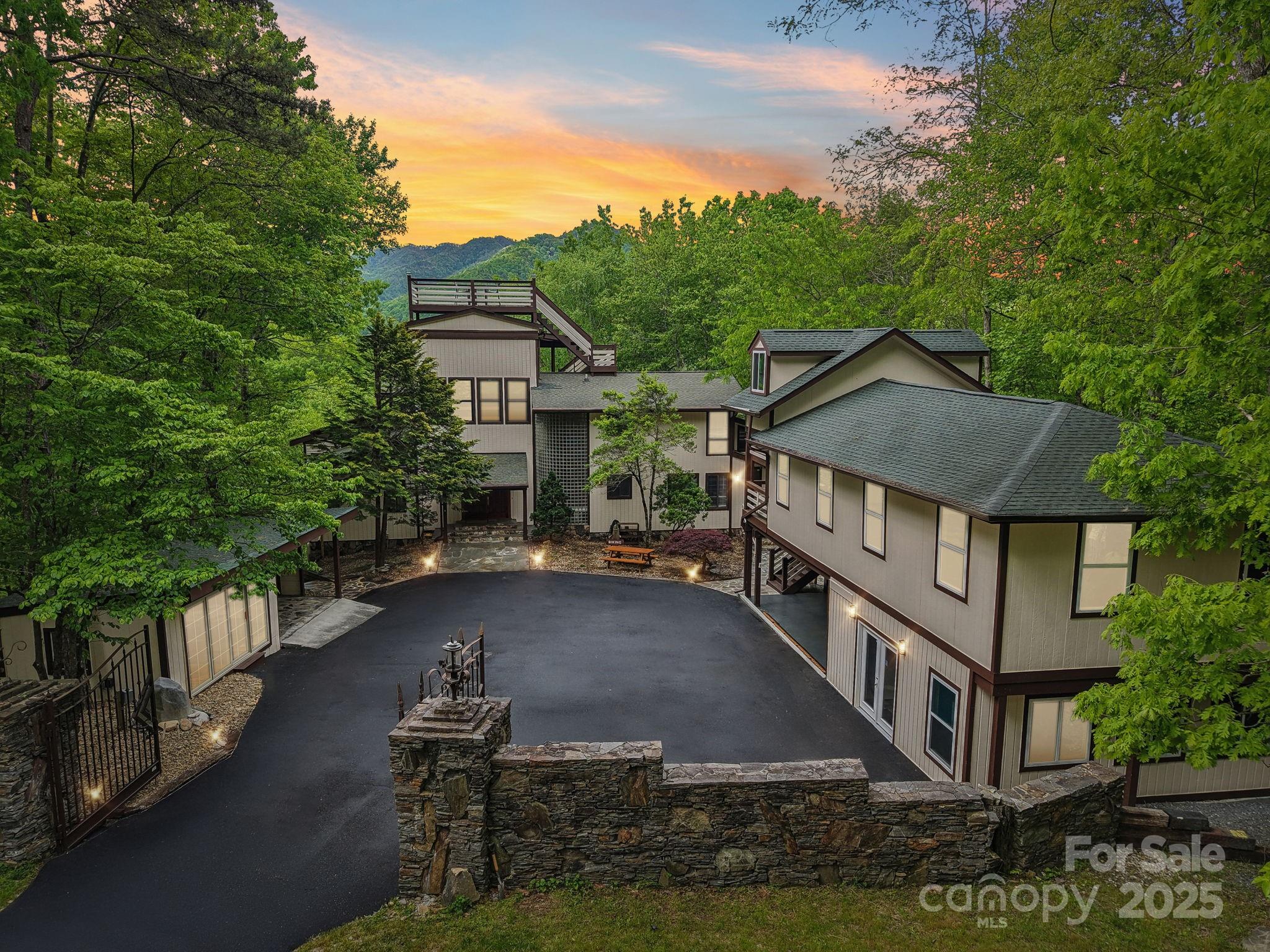 295 Dills Road Property Photo 1