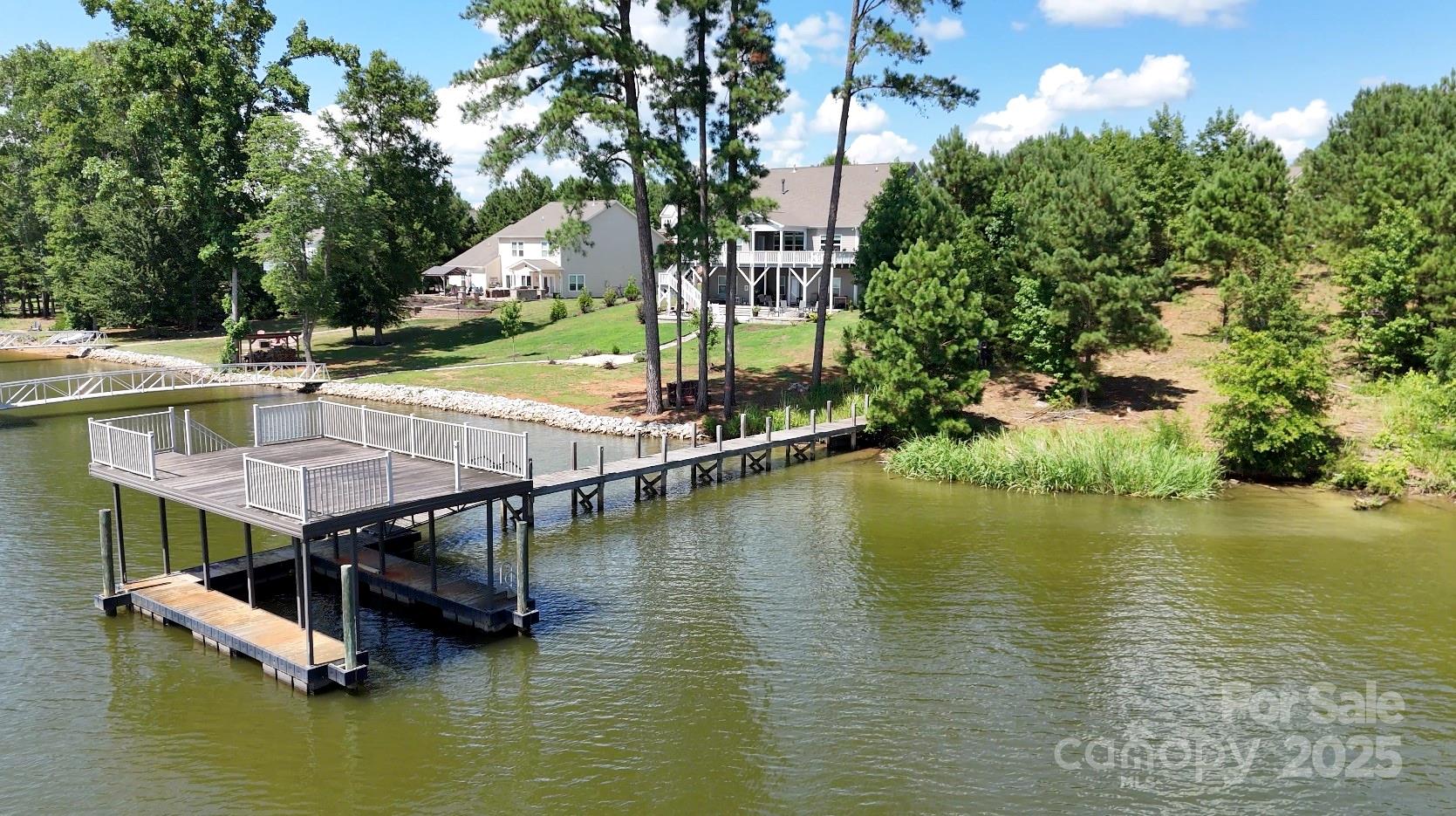 10219 Lakeshore Drive Property Photo