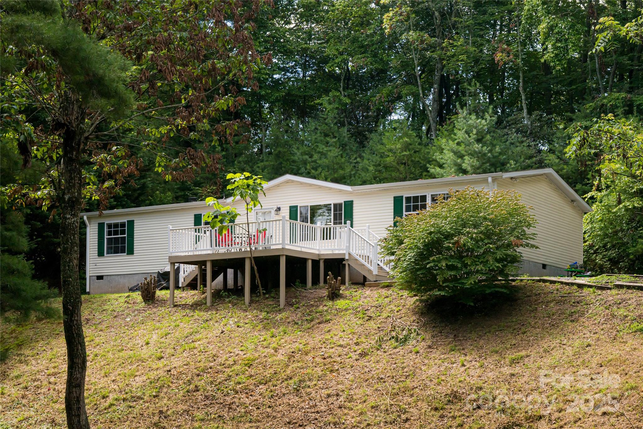 118 Reeves Road Property Photo 1
