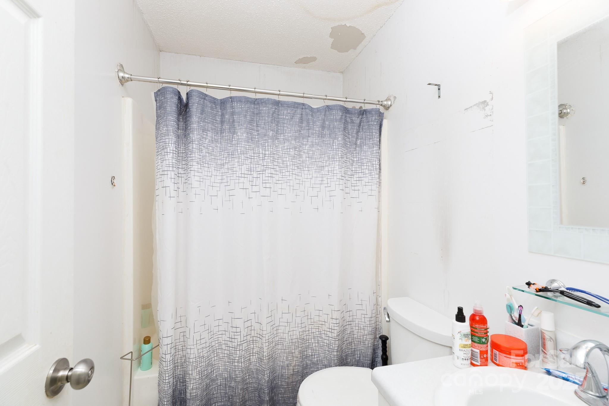 2260 Nuthatch Drive Property Photo 8