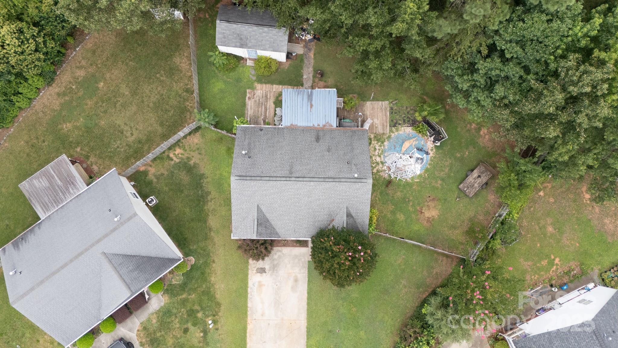 2260 Nuthatch Drive Property Photo 19