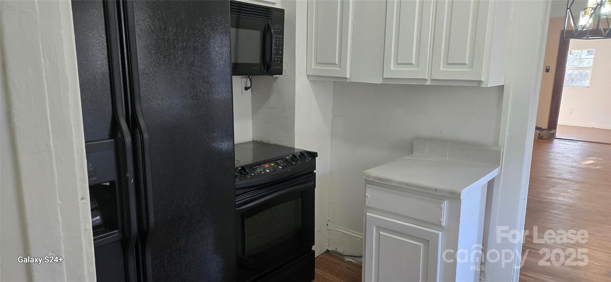 244 W Kingston Avenue Property Photo 7