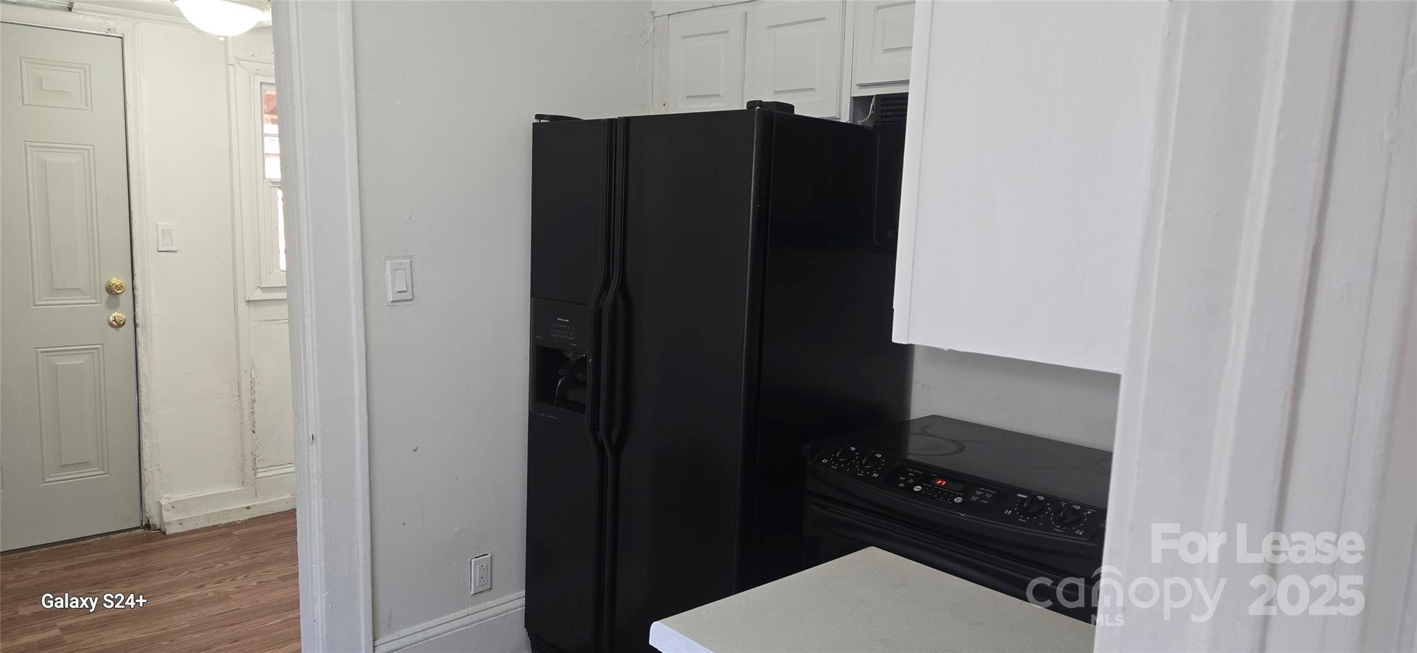 244 W Kingston Avenue Property Photo 8