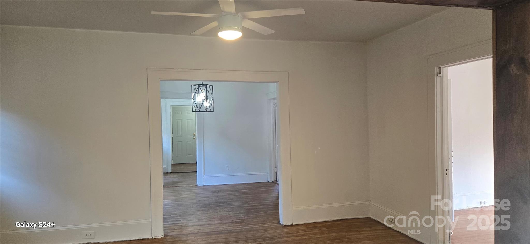 244 W Kingston Avenue Property Photo 10