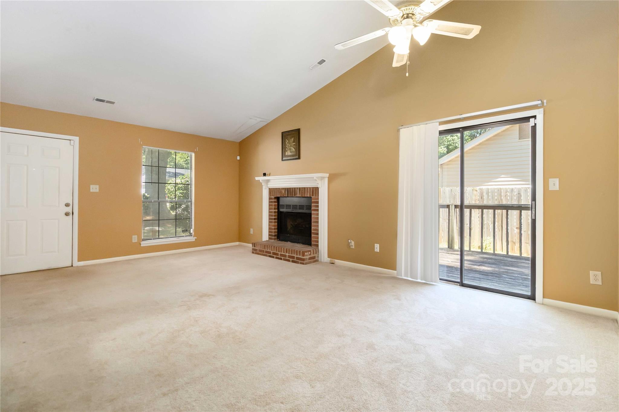 621 Pennwood Lane Property Photo 8