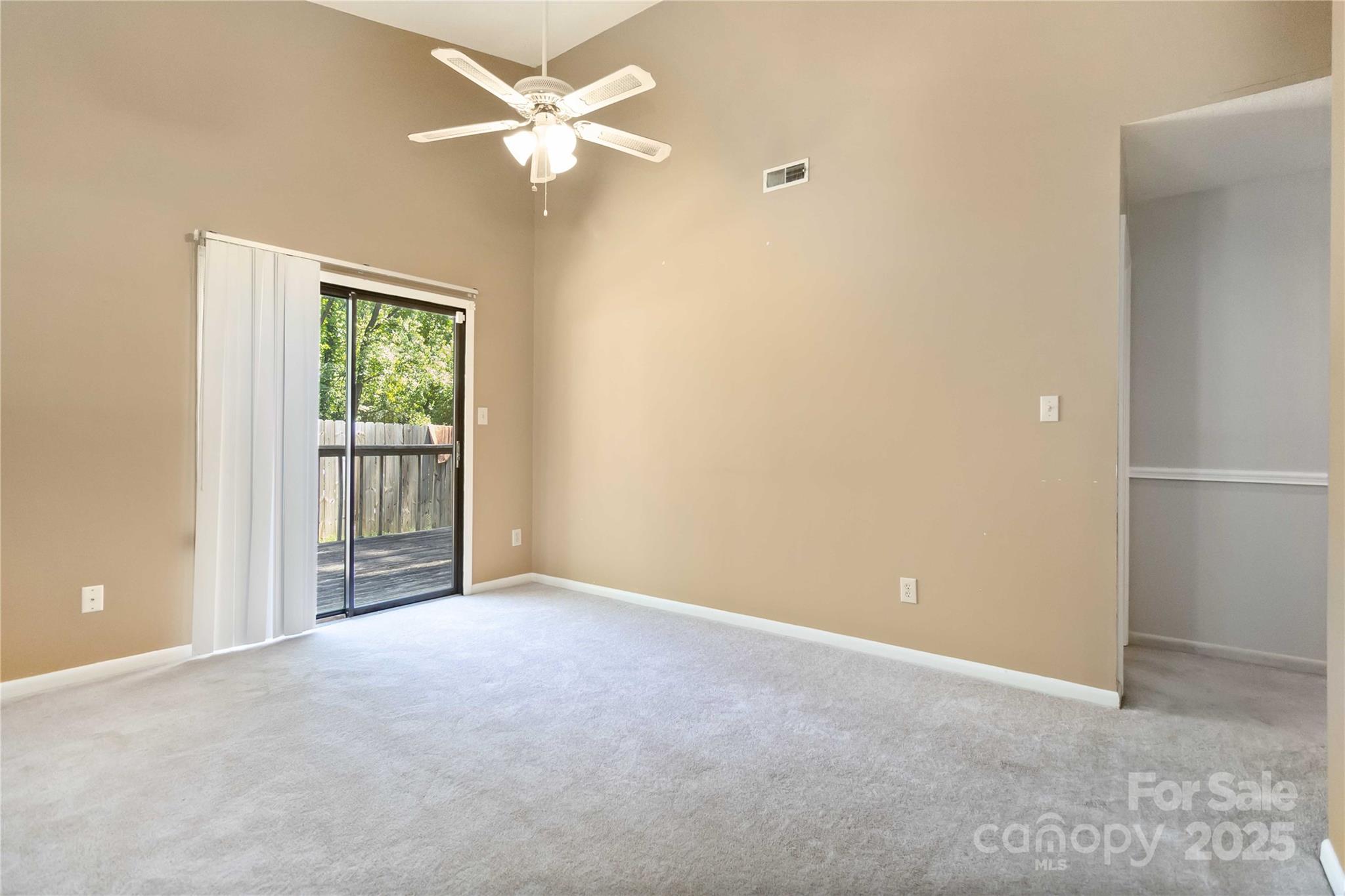 621 Pennwood Lane Property Photo 11