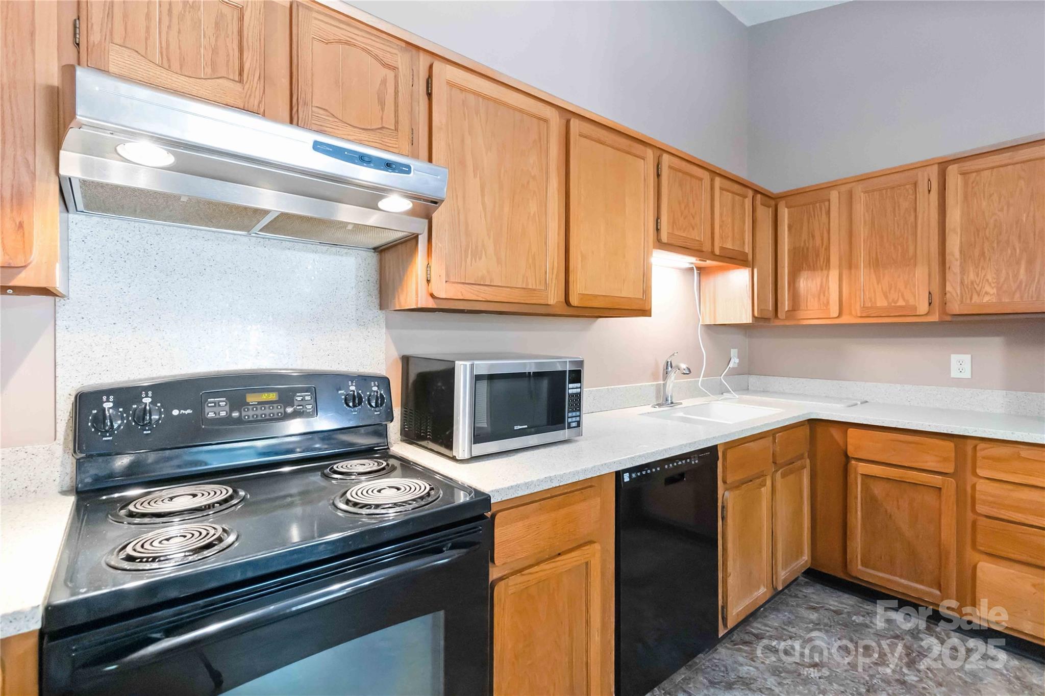 621 Pennwood Lane Property Photo 16