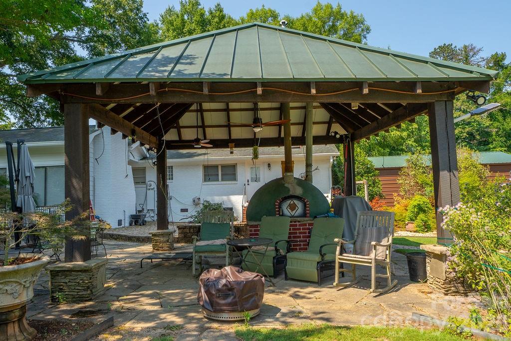 9032 Boyd Drive Property Photo 14