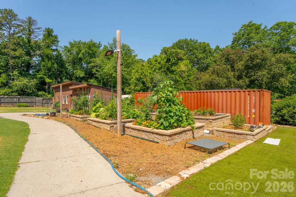 9032 Boyd Drive Property Photo 16