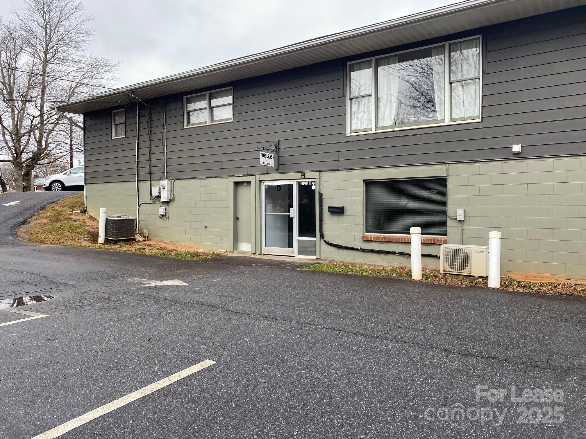 1056 Haywood Road D Property Photo 1