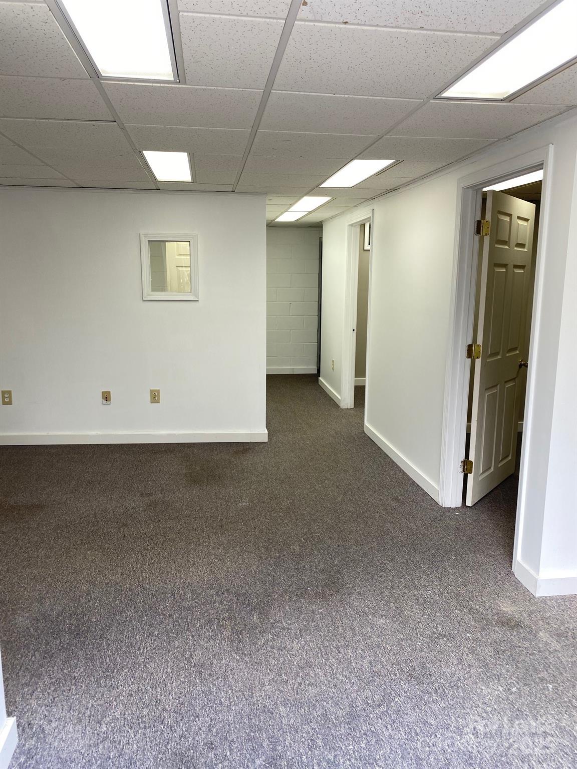 1056 Haywood Road D Property Photo 6