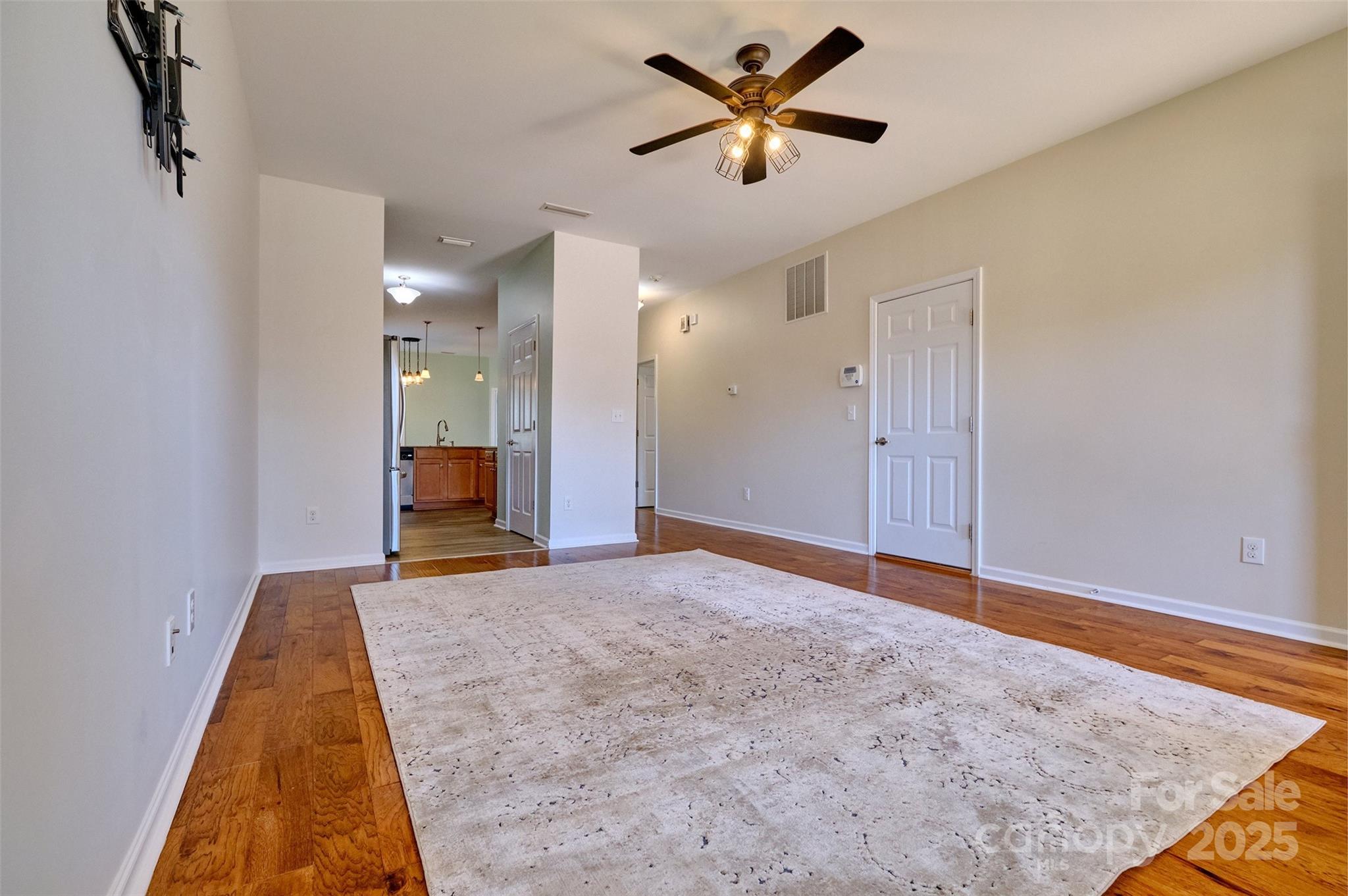 5176 Crystal Lakes Drive Property Photo 5