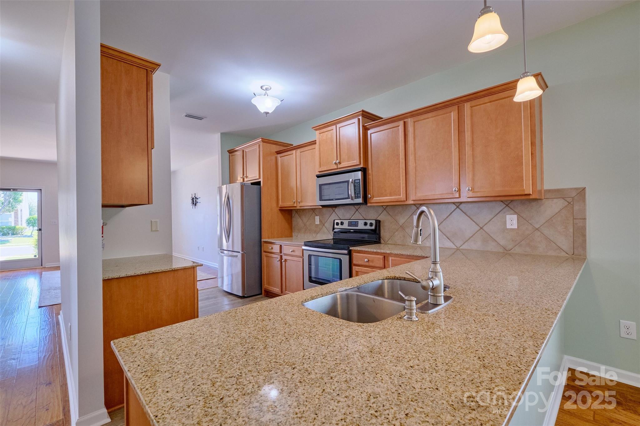 5176 Crystal Lakes Drive Property Photo 10
