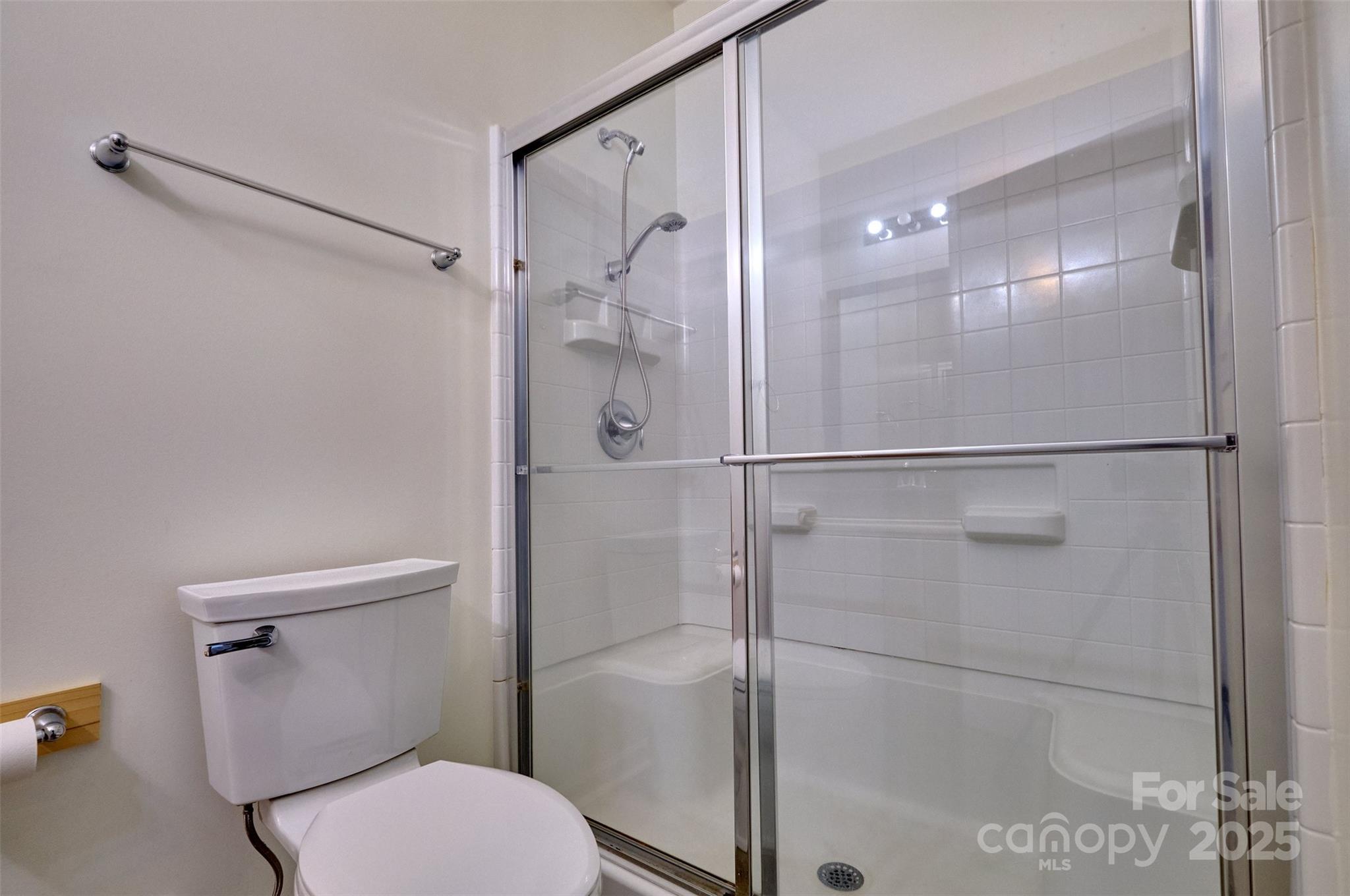 5176 Crystal Lakes Drive Property Photo 24