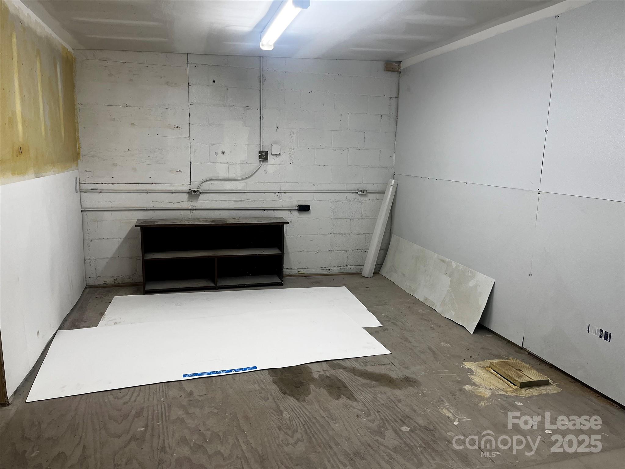 188 Patton Avenue B Property Photo 8