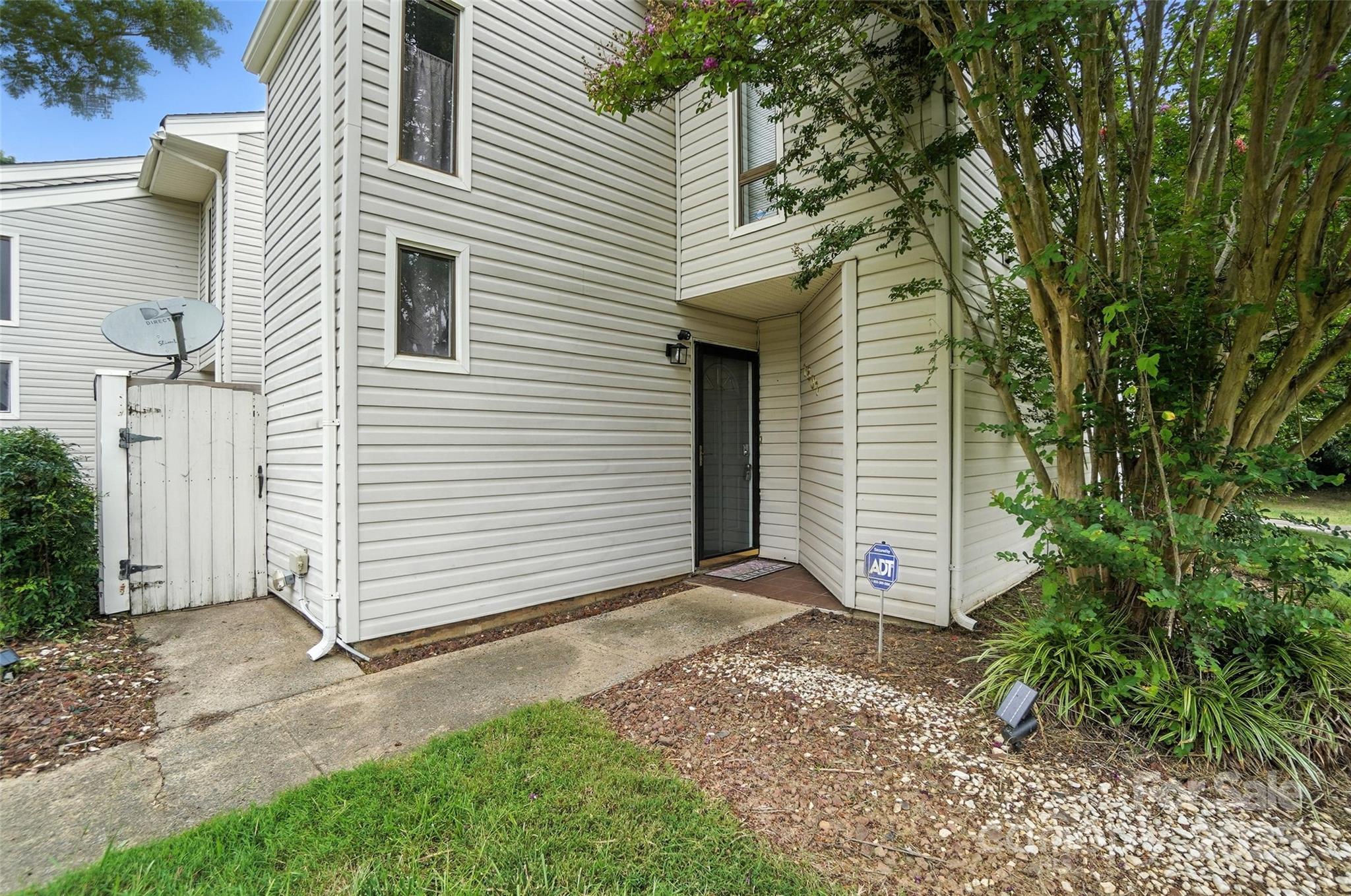 7807 Hummingbird Lane Property Photo 1